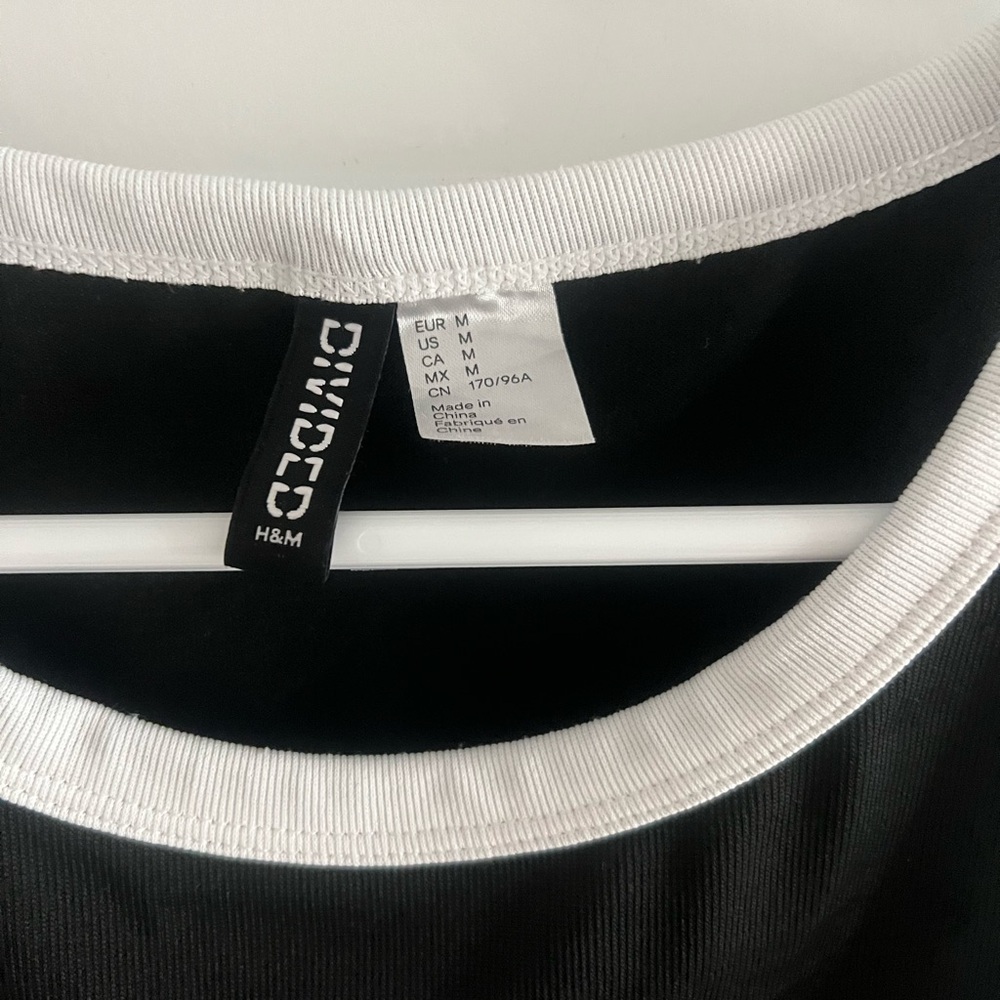 H&M Black and White Women's Tank Top - Picture 2 of 3